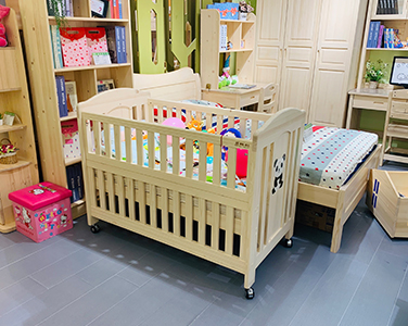 翡翠寶貝嬰兒床原價(jià)2560特價(jià)1680元