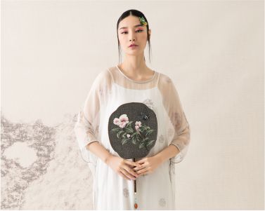 花間攬?jiān)孪盗羞B衣裙