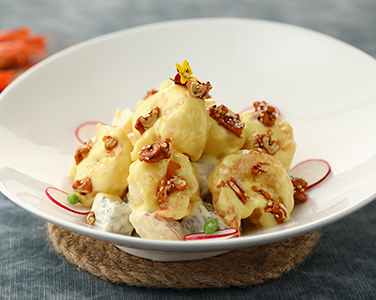 鮮果核桃沙律蝦球