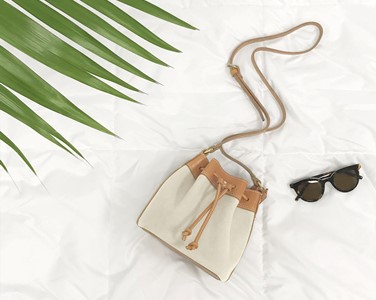 帆布配皮抽繩水桶包